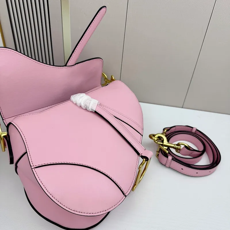 All categories Official website "Brand Women's Bags" Women's Bags 💙 DIOR DIOR 2026 new crossbody shoulder bag