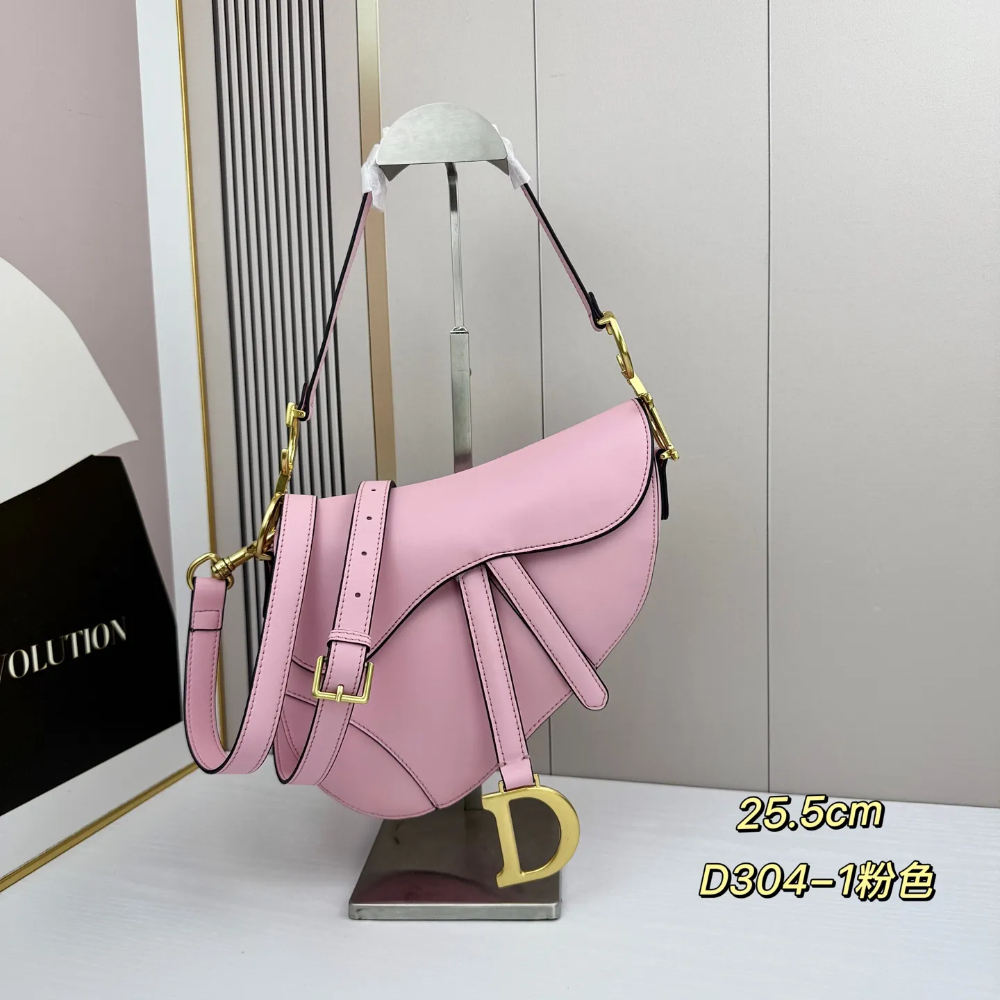 All categories Official website "Brand Women's Bags" Women's Bags 💙 DIOR DIOR 2026 new crossbody shoulder bag