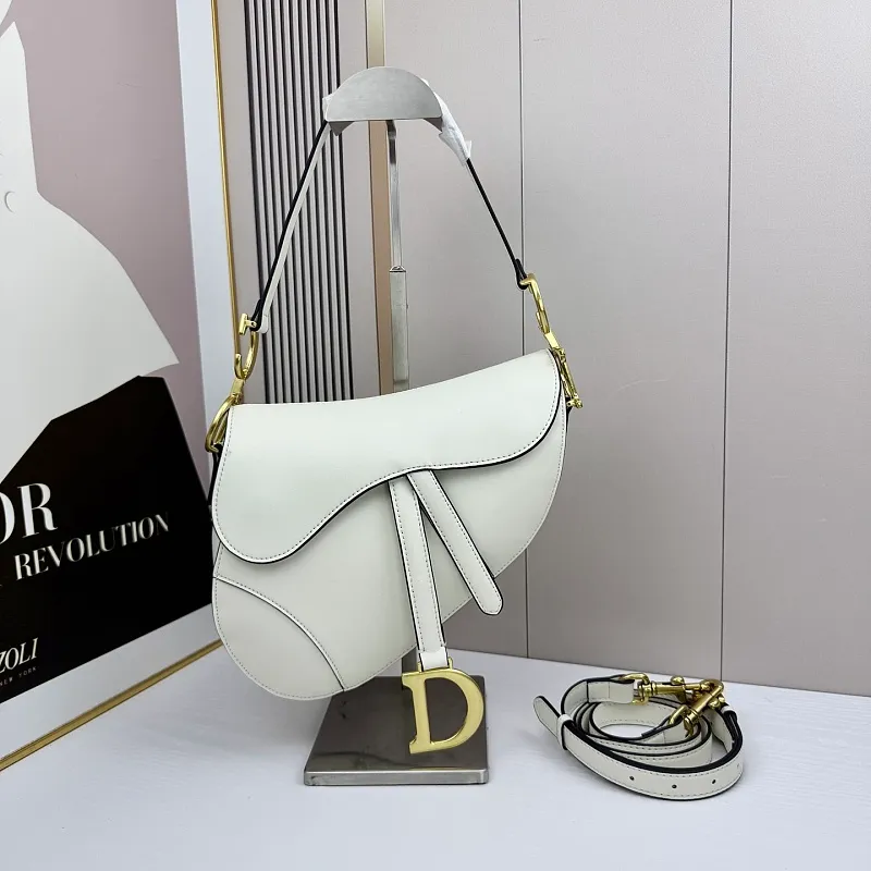 All categories Official website "Brand Women's Bags" Women's Bags 💙 DIOR DIOR 2026 new crossbody shoulder bag