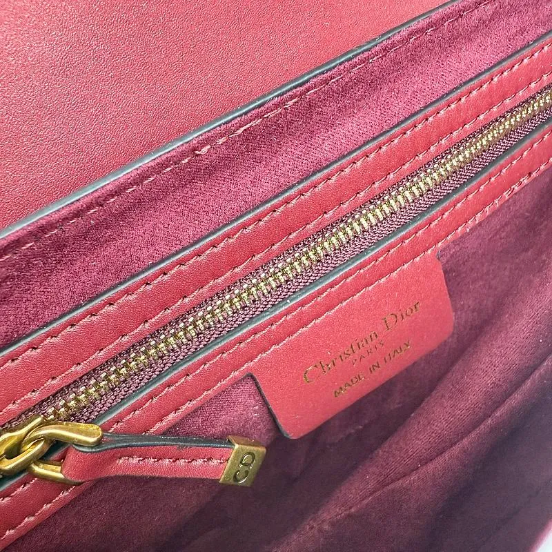 All categories Official website "Brand Women's Bags" Women's Bags 💙 DIOR DIOR 2026 new crossbody shoulder bag