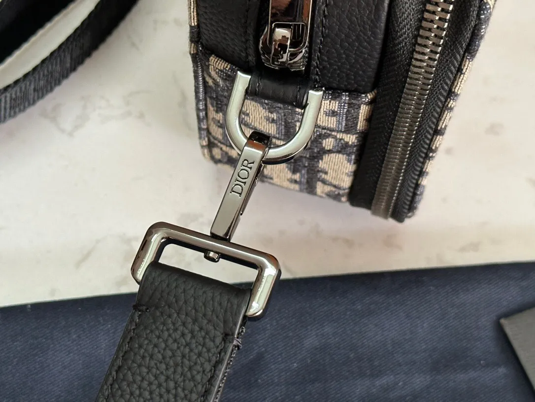 All Categories Official Website "Brand Women's Bags" Women's Bags 💙 DIOR 2025 New DIOR Crossbody Bag
