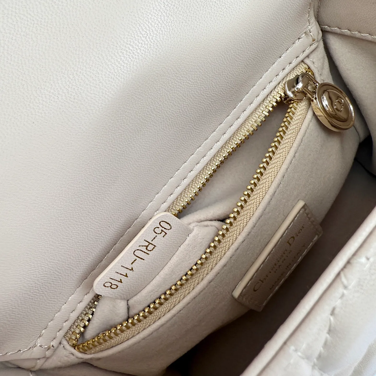 All Categories Official Website "Brand Women's Bags" Women's Bags 💙 DIOR 2026 New DIOR Crossbody Bag