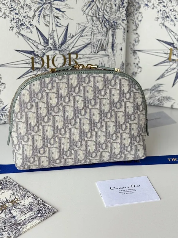 All Categories Official Website "Brand Women's Bags" Women's Bags 💙 DIOR 2025 New Dior Cosmetic Bag