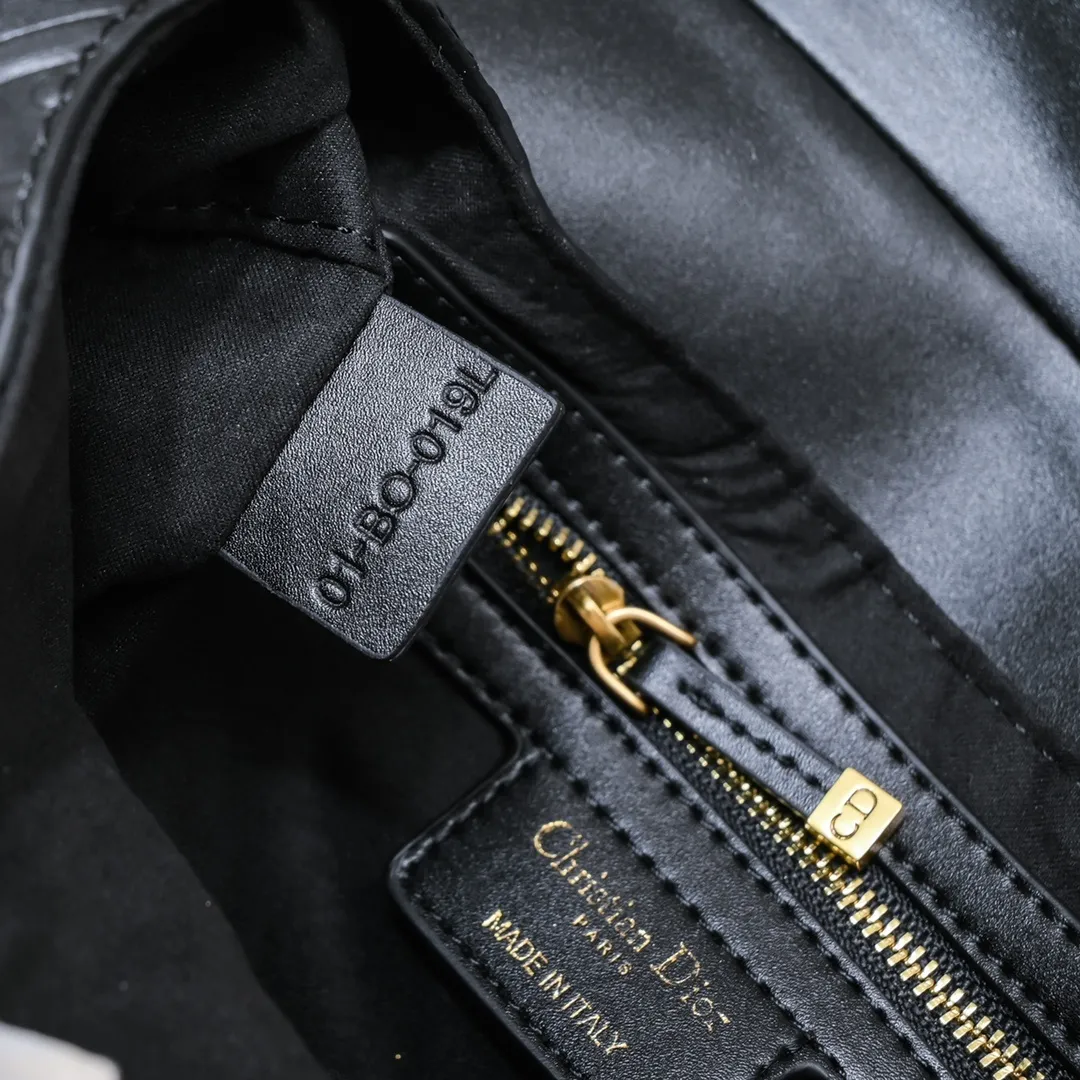 All Categories Official Website "Brand Women's Bags" Women's Bags 💙 DIOR 2025 New DIOR Crossbody Bag
