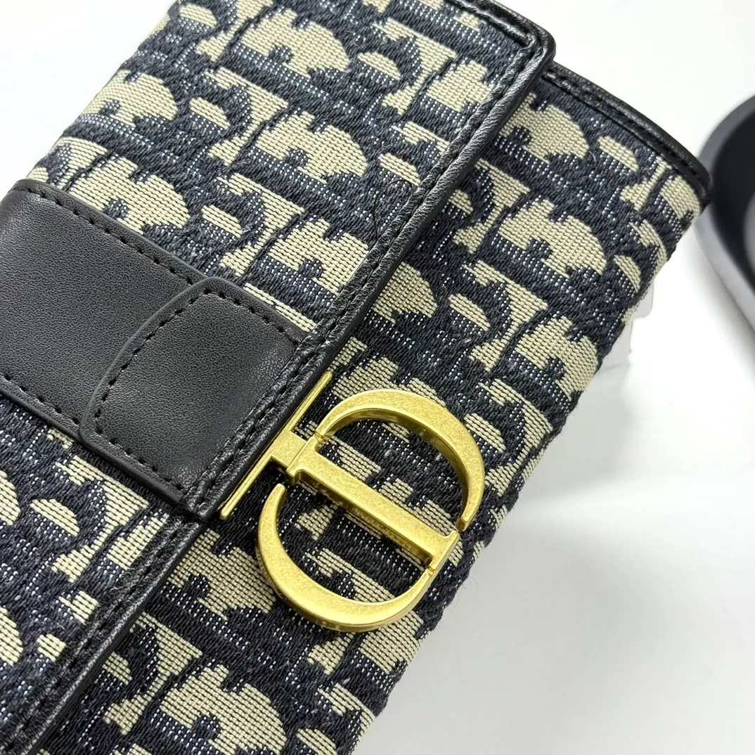 All Categories Official Website "Brand Women's Bags" Women's Bags 💙 DIOR 2026 New DIOR Crossbody Bag