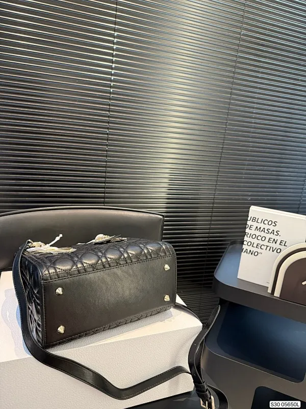All Categories Official Website "Brand Women's Bags" Women's Bags 💙 DIOR 2025 New DIOR Handbags
