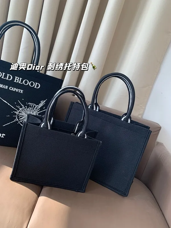 All Categories Official Website "Brand Women's Bags" Women's Bags 💙 DIOR 2025 New DIOR Embroidered Tote Bag