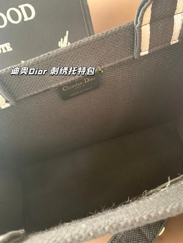 All Categories Official Website "Brand Women's Bags" Women's Bags 💙 DIOR 2025 New DIOR Embroidered Tote Bag