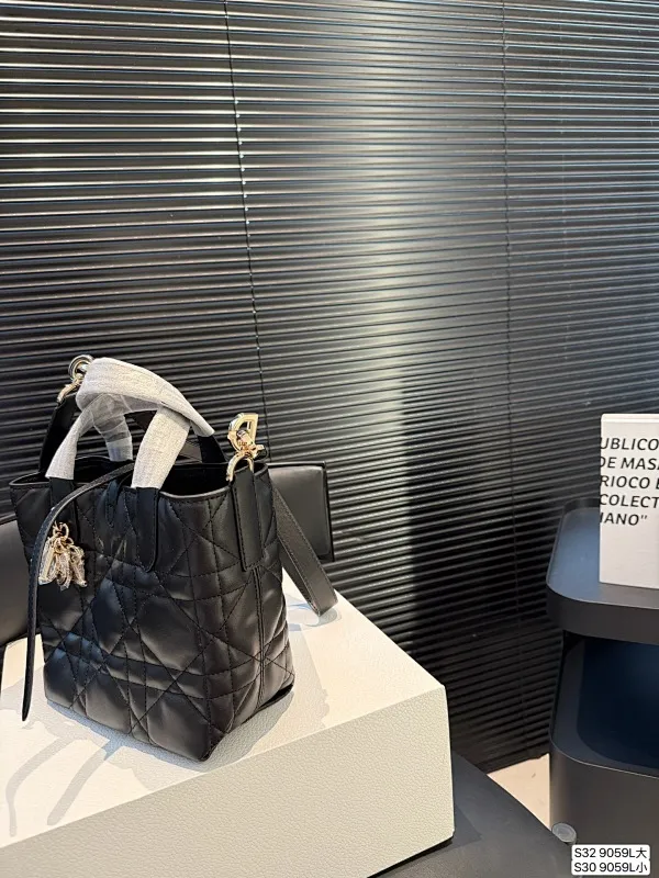 All Categories Official Website "Brand Women's Bags" Women's Bags 💙 DIOR 2025 New DIOR Handbags
