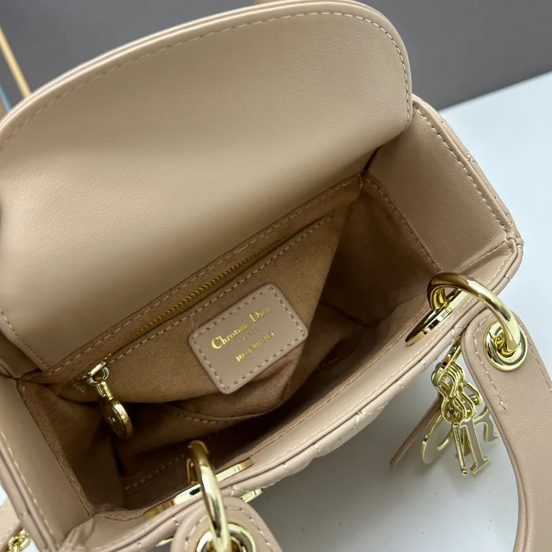All Categories Official Website "Brand Women's Bags" Women's Bags 💙 DIOR 2026 New DIOR Handbags