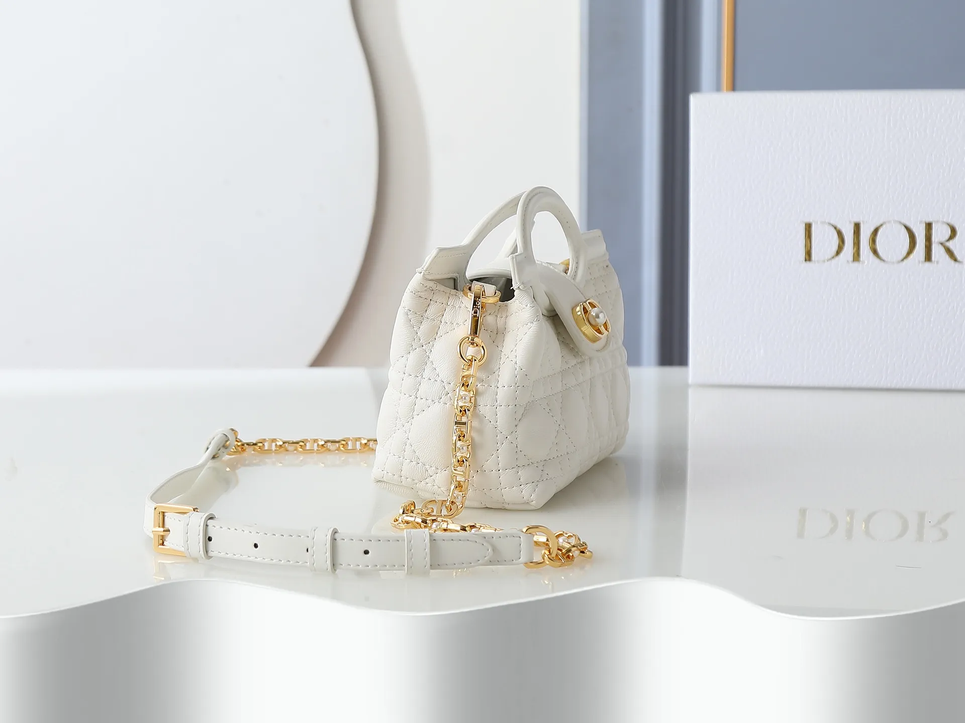 All Categories Official Website "Brand Women's Bags" Women's Bags 💙 DIOR 2026 New DIOR Crossbody Bag