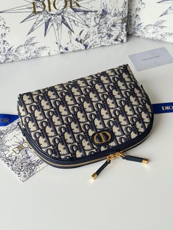 All Categories Official Website "Brand Women's Bags" Women's Bags 💙 DIOR 2025 New Dior Cosmetic Bag