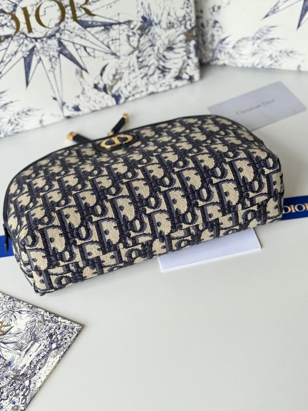 All Categories Official Website "Brand Women's Bags" Women's Bags 💙 DIOR 2025 New Dior Cosmetic Bag