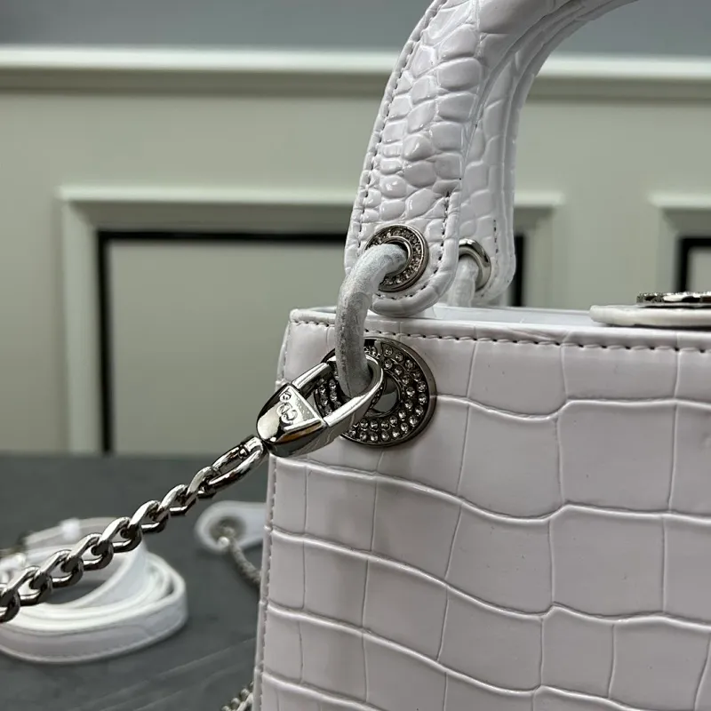 All Categories Official Website "Brand Women's Bags" Women's Bags 💙 DIOR 2026 New DIOR Handbags