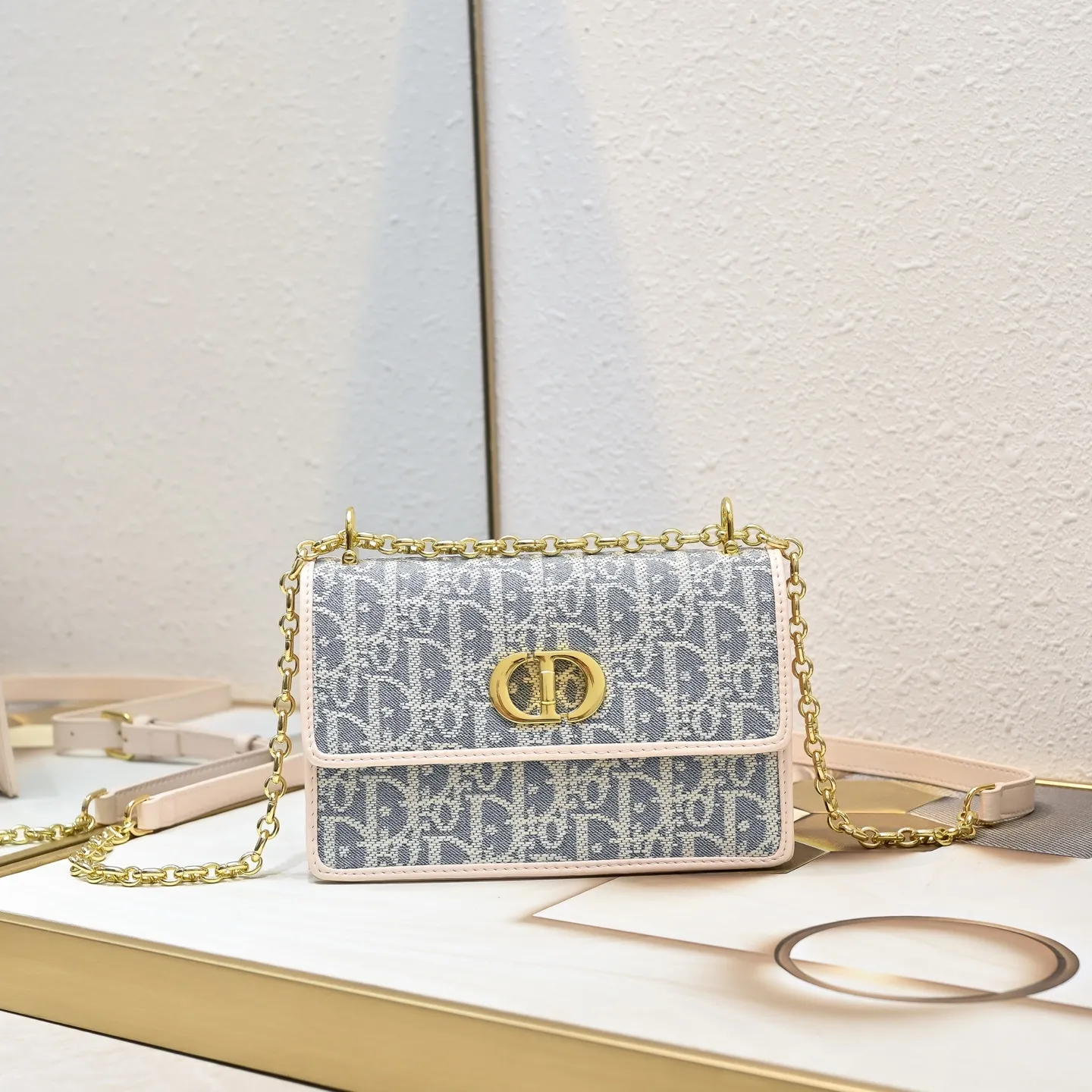All Categories Official Website "Brand Women's Bags" Women's Bags 💙 DIOR 2025 New DIOR Crossbody Bag