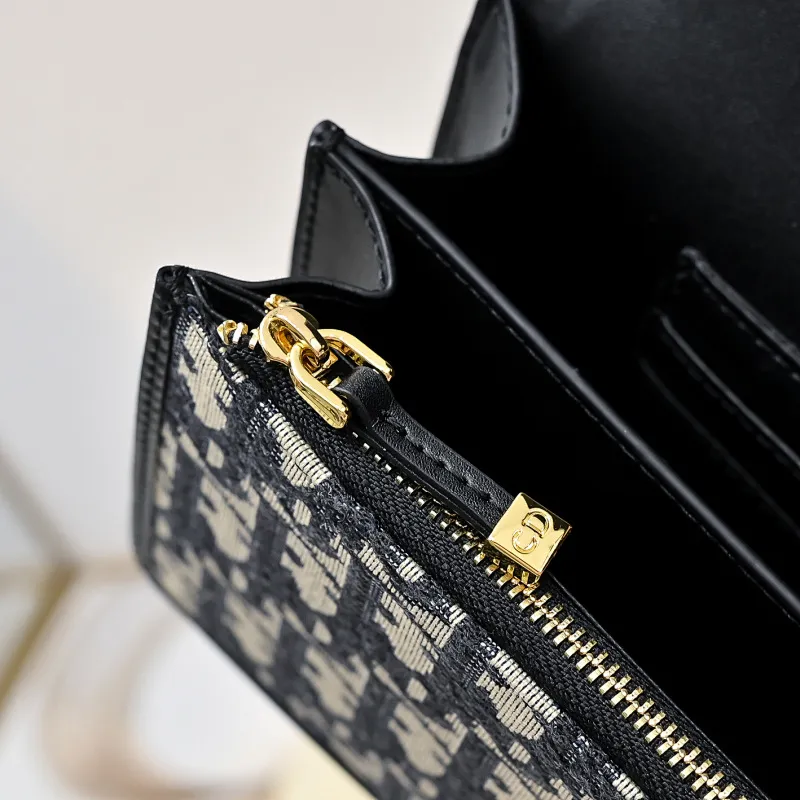 All Categories Official Website "Brand Women's Bags" Women's Bags 💙 DIOR 2025 New DIOR Crossbody Bag
