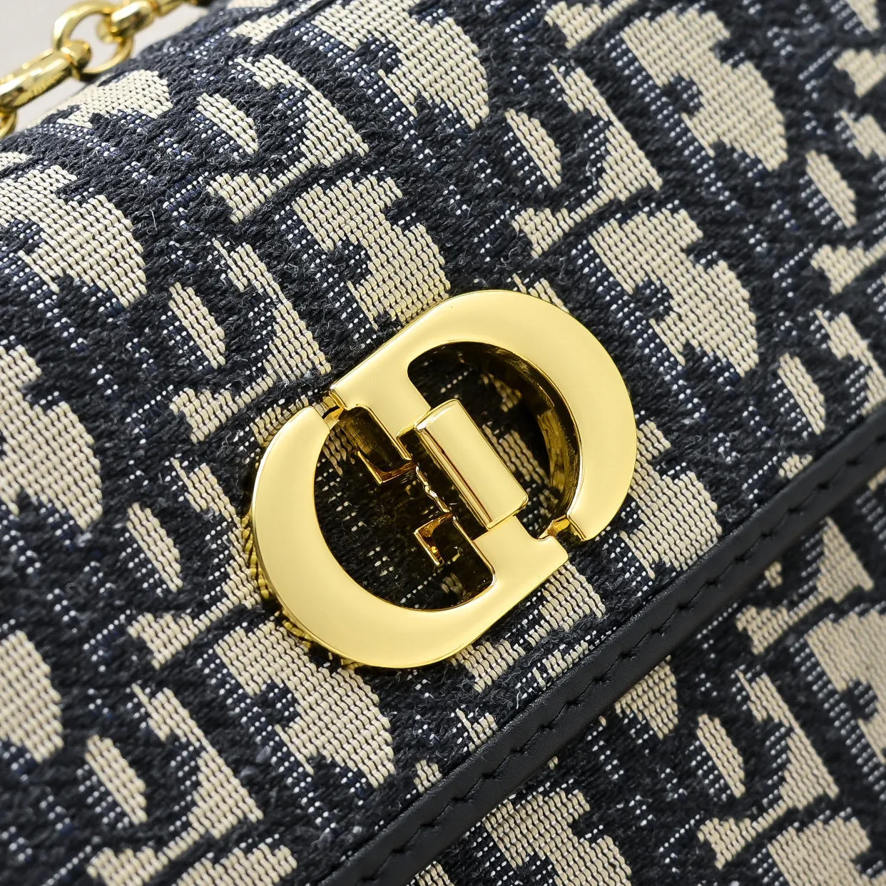 All Categories Official Website "Brand Women's Bags" Women's Bags 💙 DIOR 2025 New DIOR Crossbody Bag