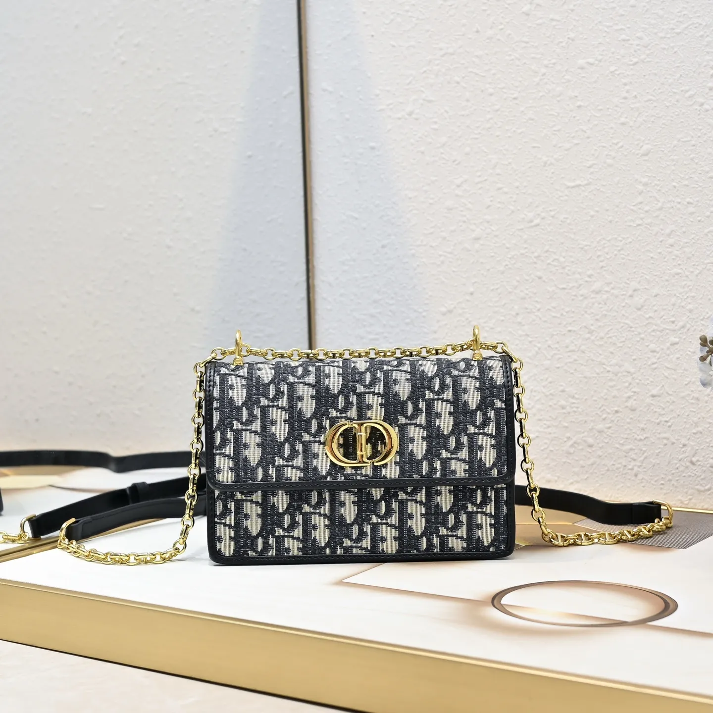 All Categories Official Website "Brand Women's Bags" Women's Bags 💙 DIOR 2025 New DIOR Crossbody Bag