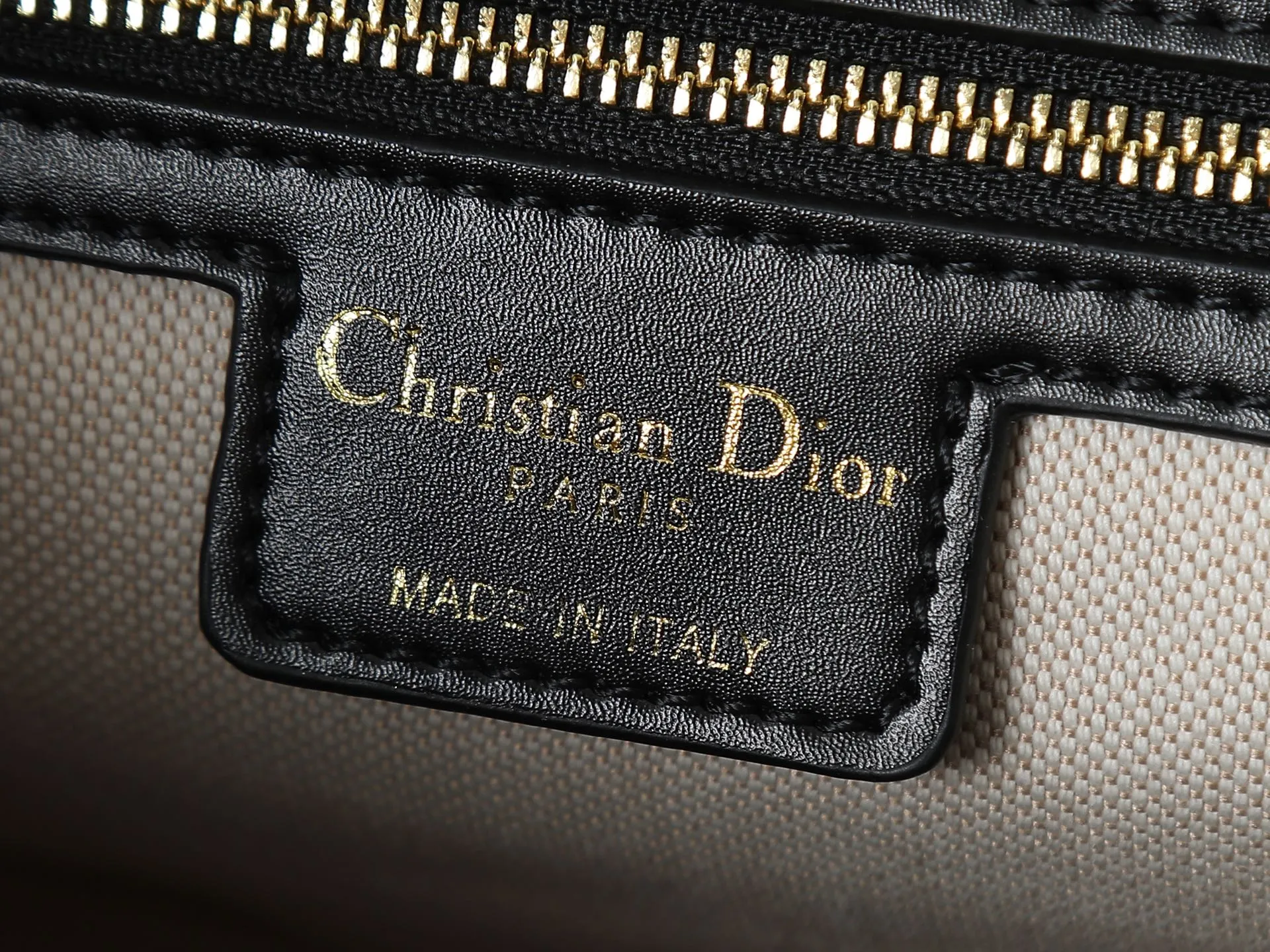 All Categories Official Website "Brand Women's Bags" Women's Bags 💙 DIOR 2026 New DIOR Crossbody Bag