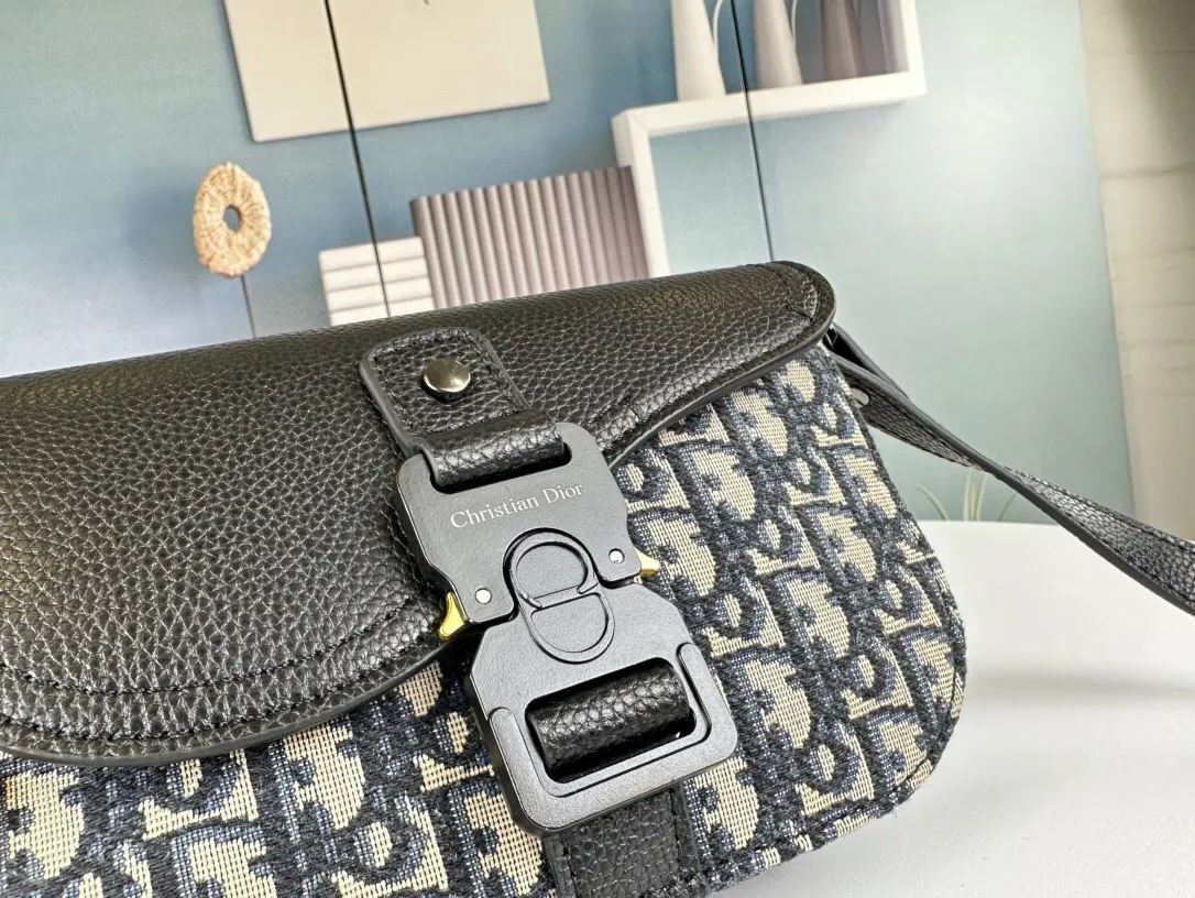 All Categories Official Website "Brand Women's Bags" Women's Bags 💙 DIOR 2025 New DIOR Crossbody Bag