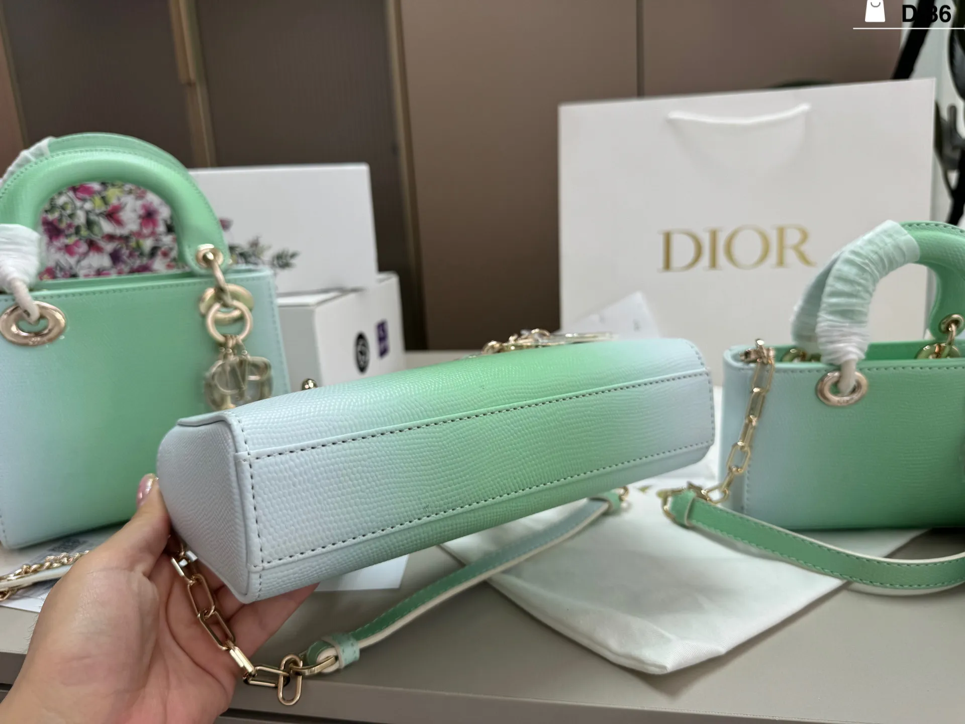 All Categories Official Website "Brand Women's Bags" Women's Bags 💙 DIOR 2026 New DIOR Handbags