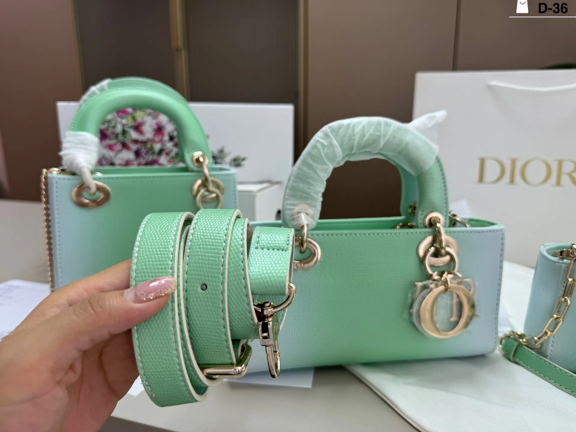 All Categories Official Website "Brand Women's Bags" Women's Bags 💙 DIOR 2026 New DIOR Handbags