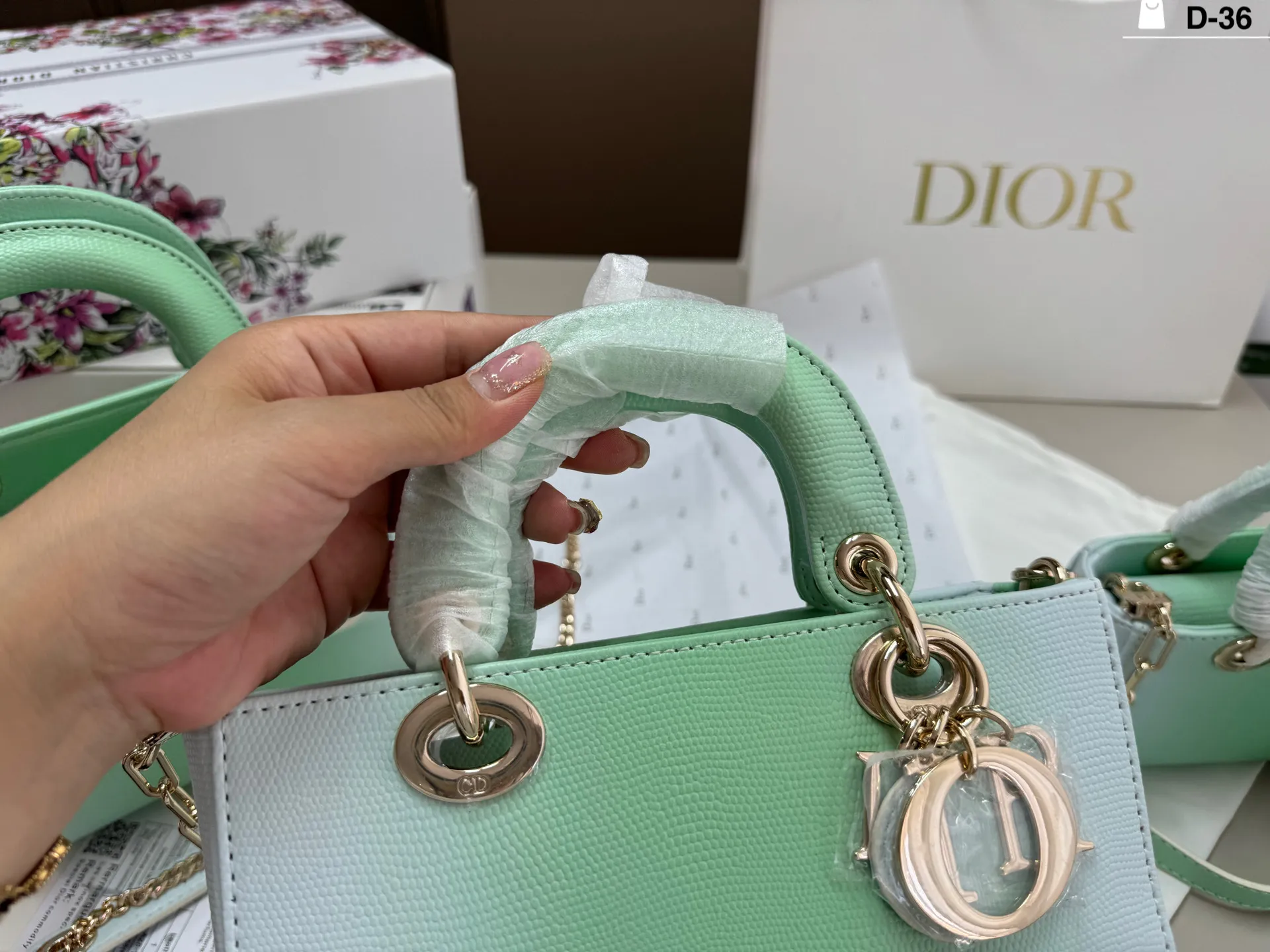 All Categories Official Website "Brand Women's Bags" Women's Bags 💙 DIOR 2026 New DIOR Handbags