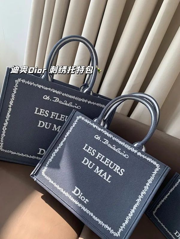 All Categories Official Website "Brand Women's Bags" Women's Bags 💙 DIOR 2025 New DIOR Embroidered Tote Bag