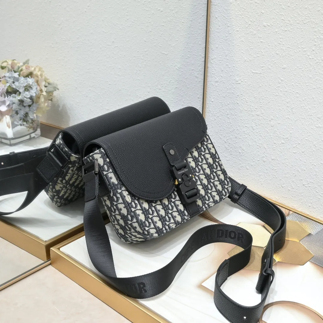 All Categories Official Website "Brand Women's Bags" Women's Bags 💙 DIOR 2025 New DIOR Crossbody Bag