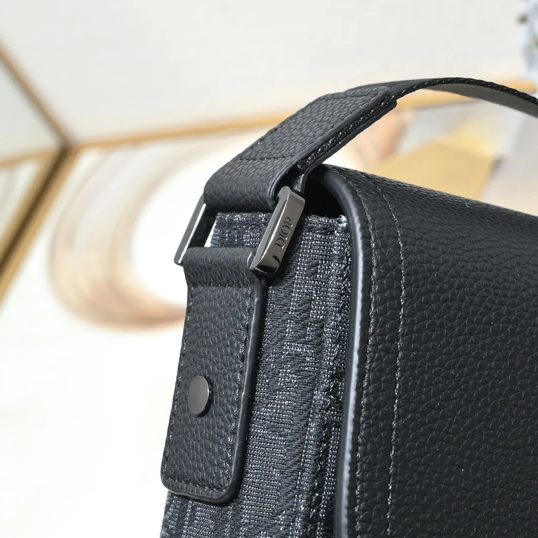 All Categories Official Website "Brand Women's Bags" Women's Bags 💙 DIOR 2025 New DIOR Crossbody Bag