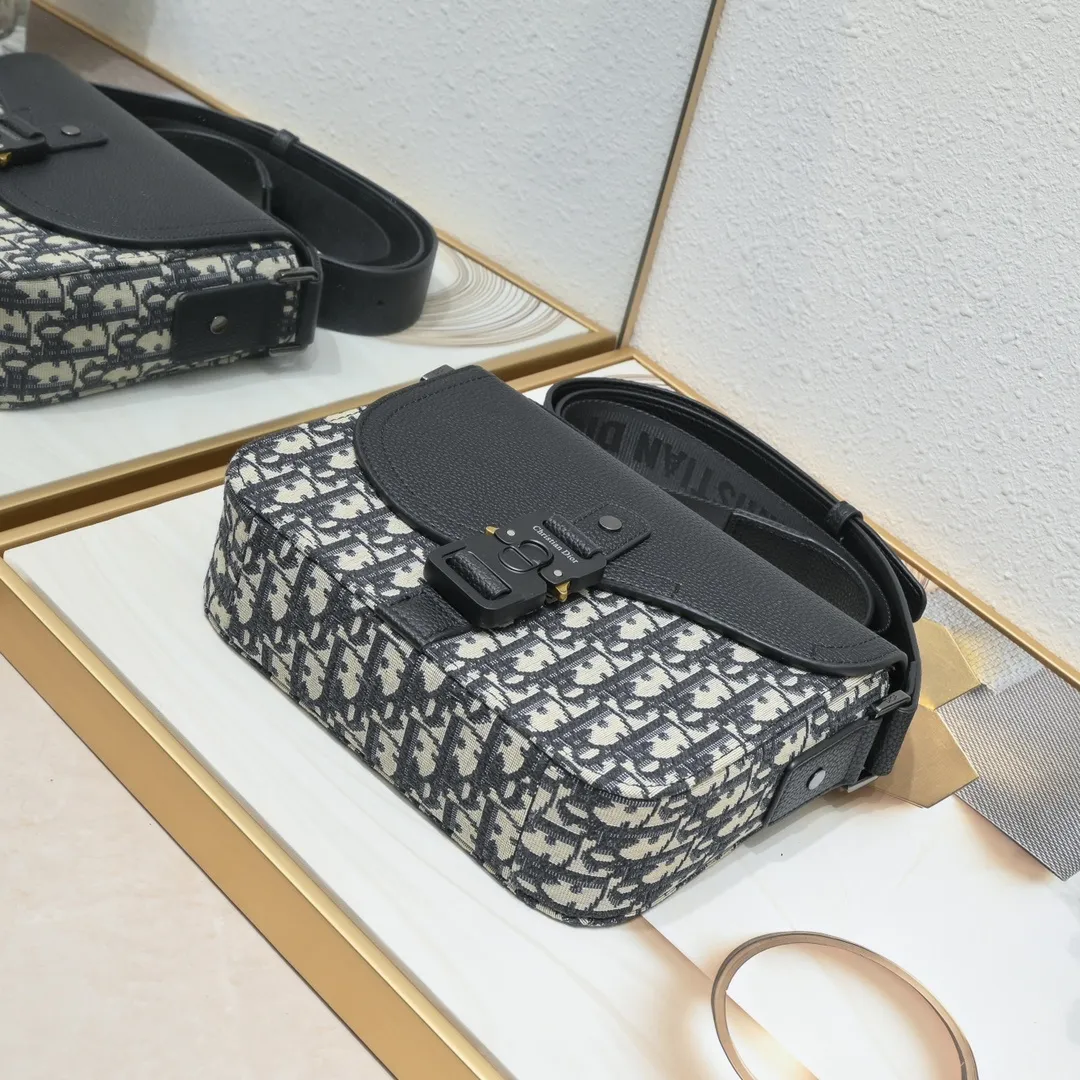 All Categories Official Website "Brand Women's Bags" Women's Bags 💙 DIOR 2025 New DIOR Crossbody Bag