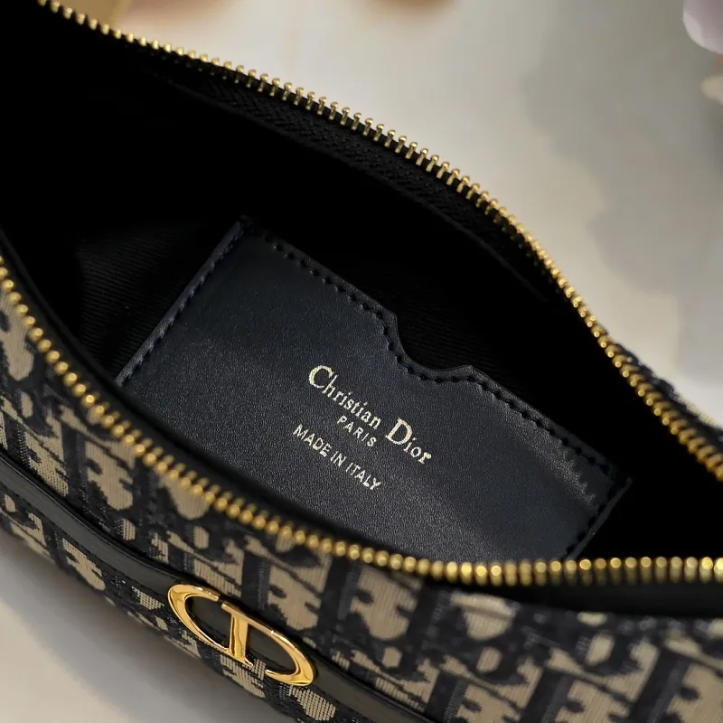 All Categories Official Website "Brand Women's Bags" Women's Bags 💙 DIOR 2026 New DiorMiss Caro Mini One-Shoulder Dumpling Bag
