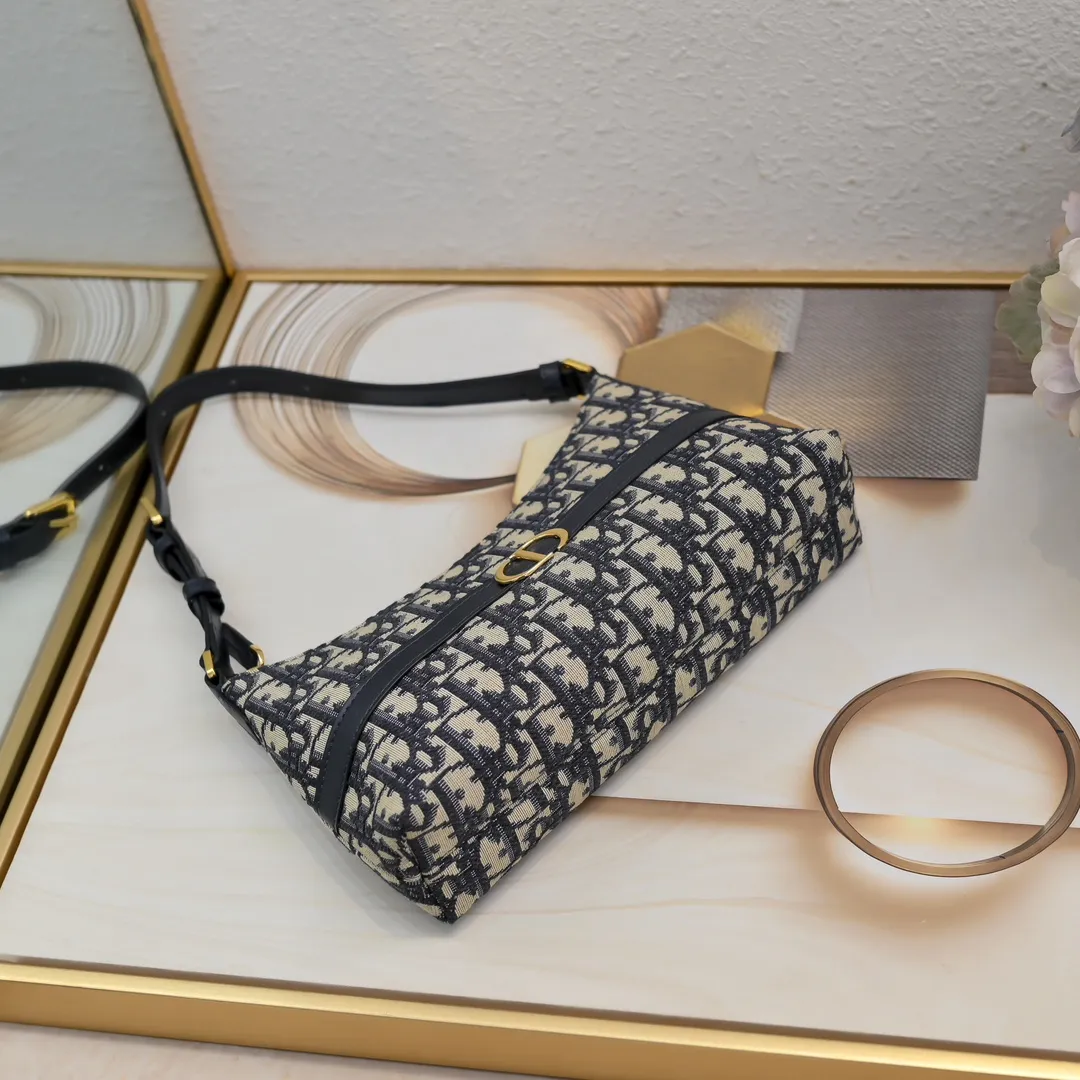 All Categories Official Website "Brand Women's Bags" Women's Bags 💙 DIOR 2026 New DiorMiss Caro Mini One-Shoulder Dumpling Bag