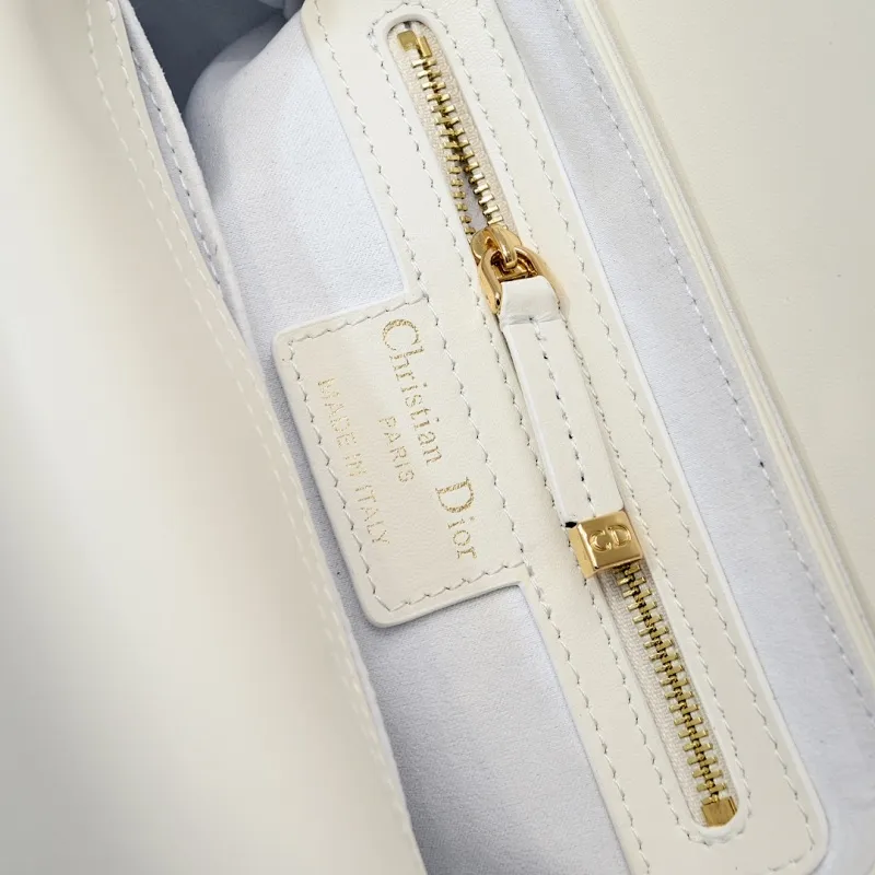 All Categories Official Website "Brand Women's Bags" Women's Bags 💙 DIOR 2025 New DIOR Crossbody Bag