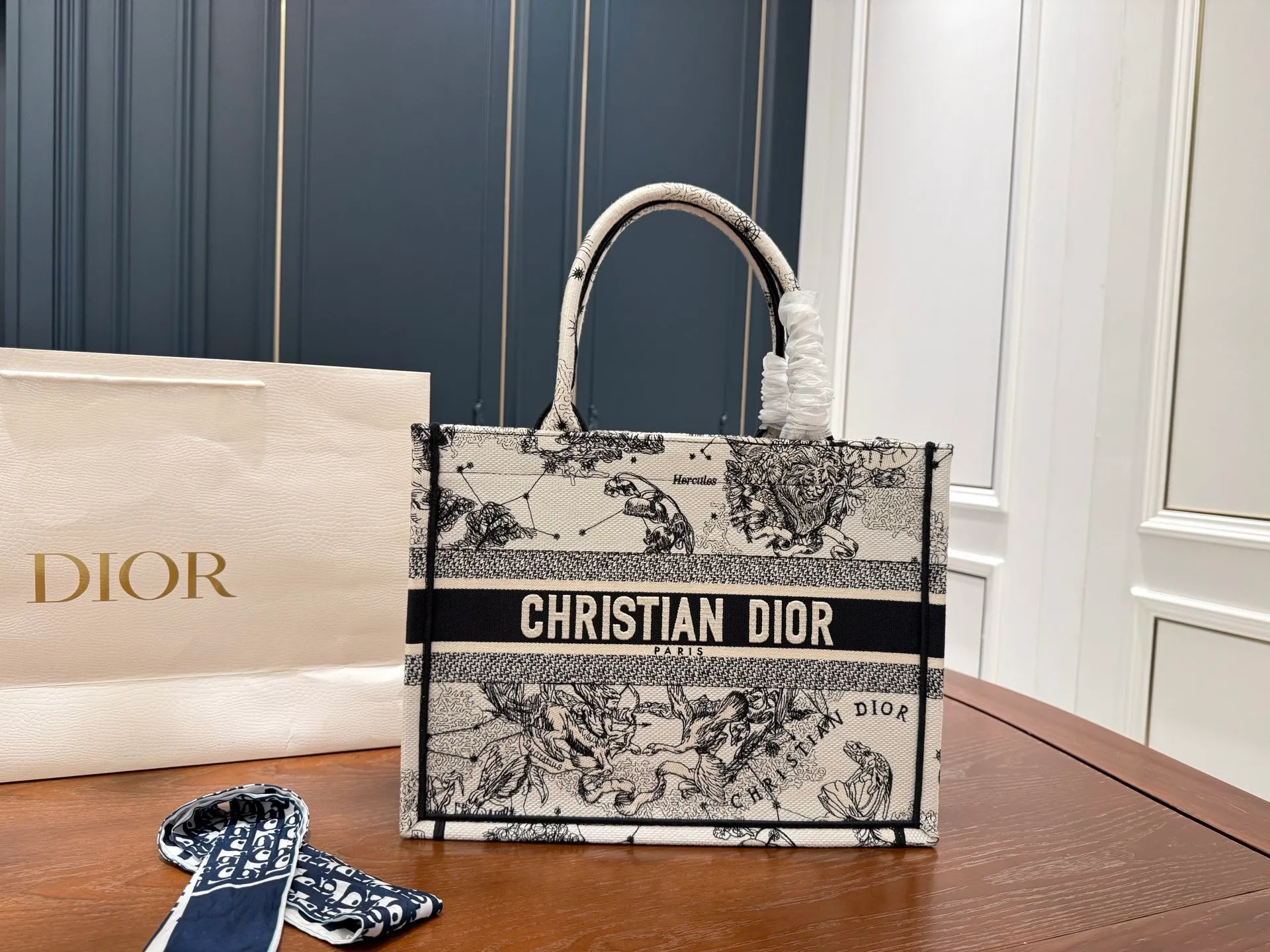 All Categories Official Website "Brand Women's Bags" Women's Bags 💙 DIOR 2025 New DIOR Handbags