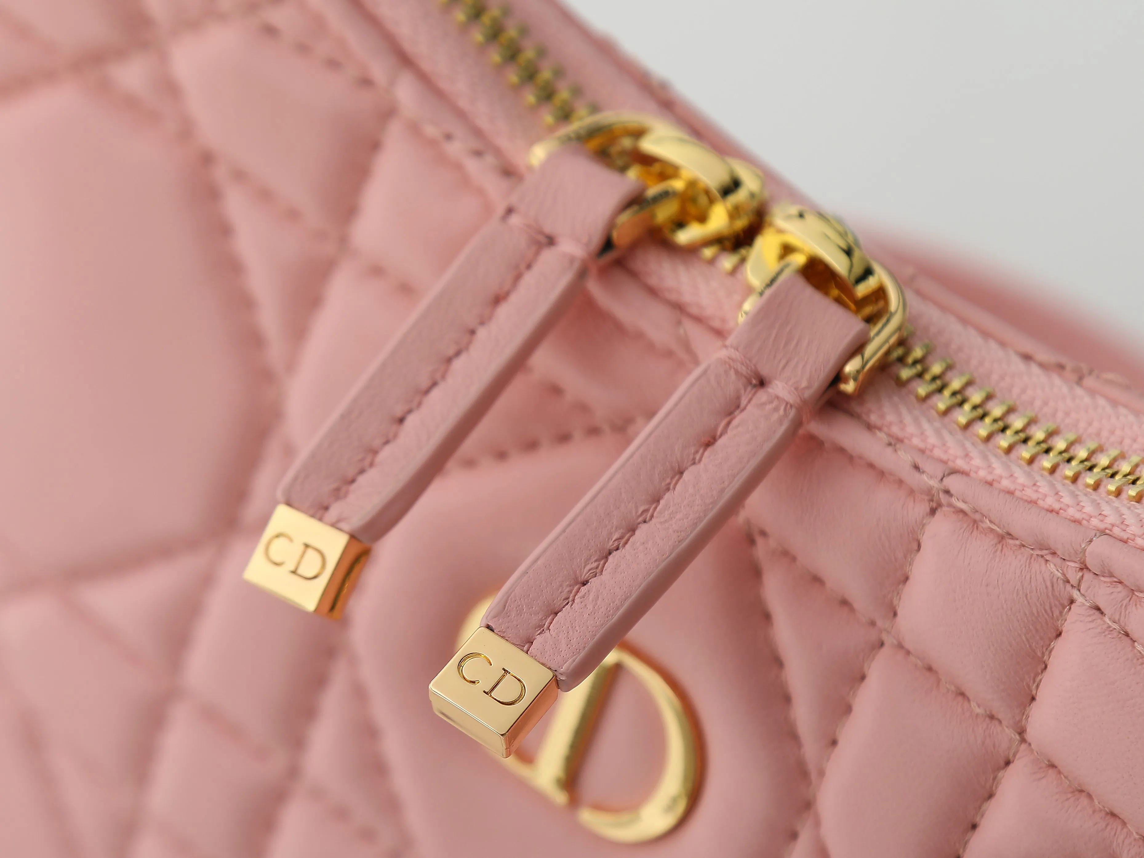 All Categories Official Website "Brand Women's Bags" Women's Bags 💙 DIOR 2026 New DIOR Crossbody Bag