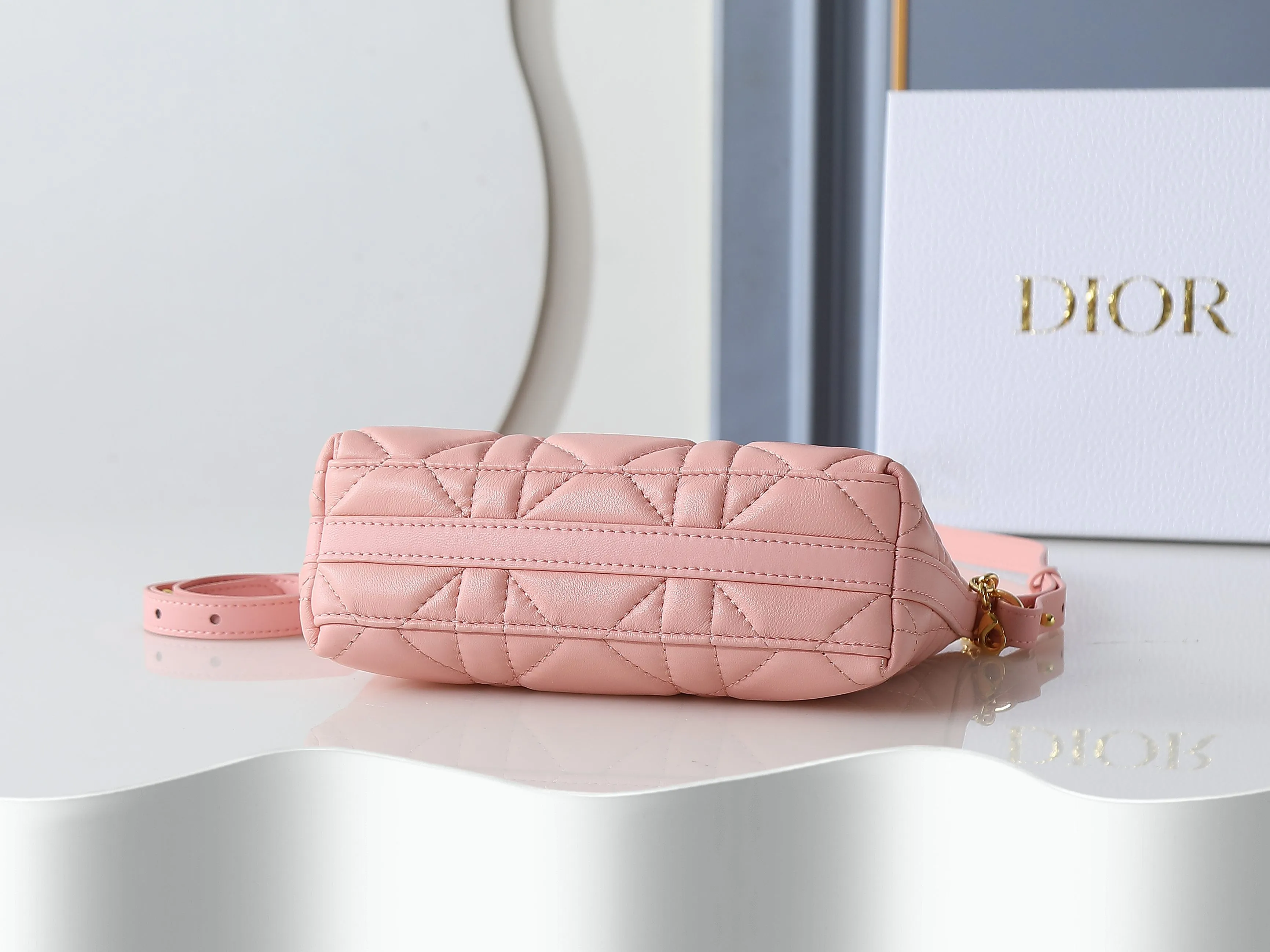 All Categories Official Website "Brand Women's Bags" Women's Bags 💙 DIOR 2026 New DIOR Crossbody Bag