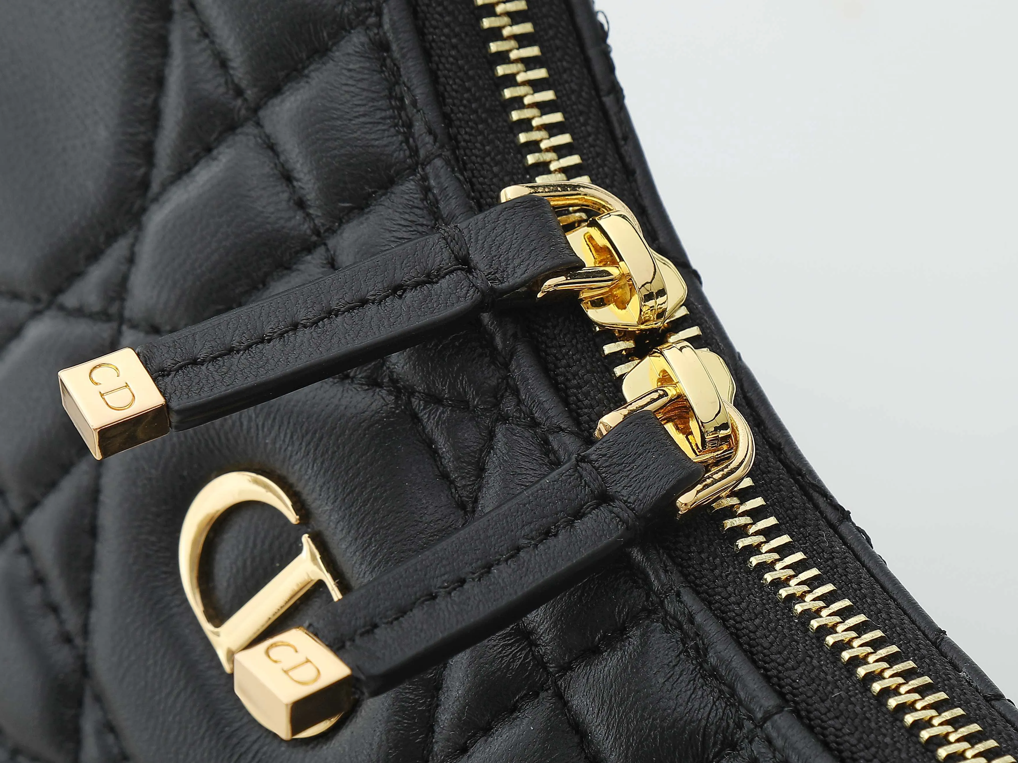 All Categories Official Website "Brand Women's Bags" Women's Bags 💙 DIOR 2026 New DIOR Crossbody Bag