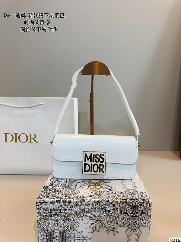 All categories Official website "Brand Women's Bags" Women's Bags 💙 DIOR 2025 new DIOR armpit bag