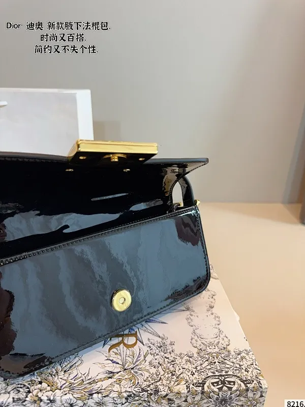 All categories Official website "Brand Women's Bags" Women's Bags 💙 DIOR 2025 new DIOR armpit bag