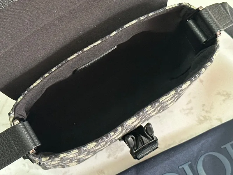 All Categories Official Website "Brand Women's Bags" Women's Bags 💙 DIOR 2025 New DIOR Crossbody Bag