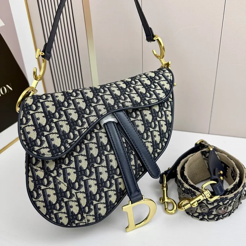 All categories Official website "Brand Women's Bags" Women's Bags 💙 DIOR DIOR 2026 new crossbody shoulder bag