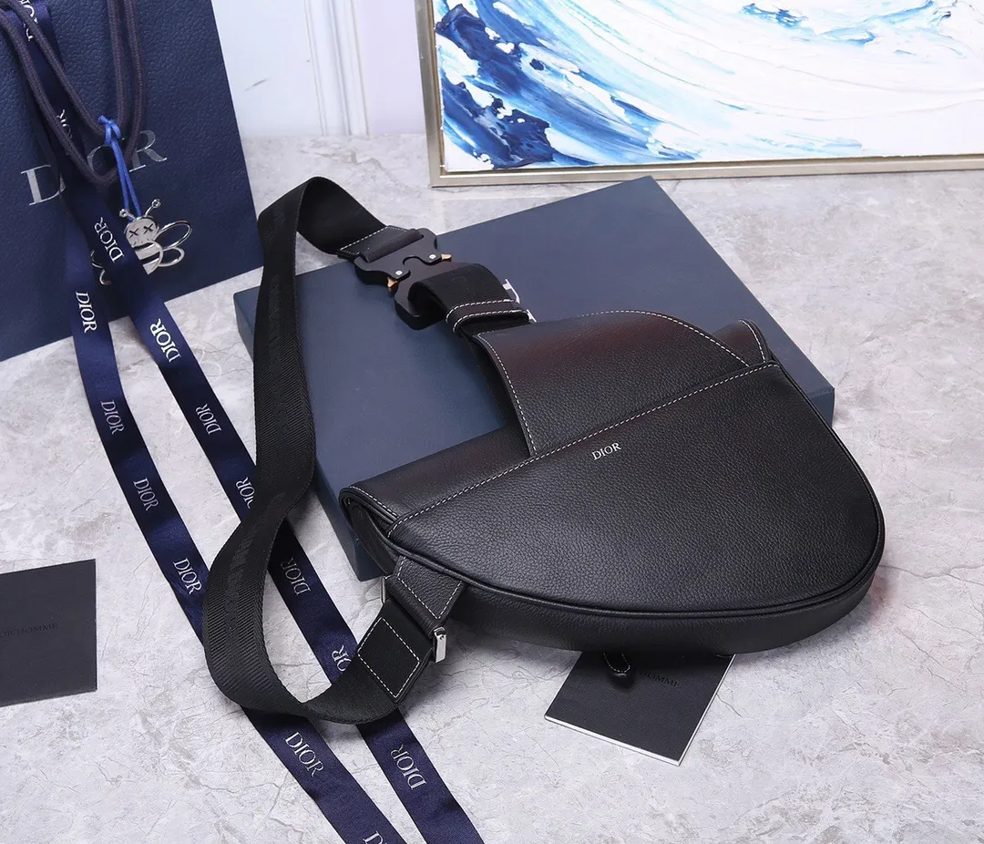All Categories Official Website "Brand Women's Bags" Women's Bags 💙 DIOR 2025 New DIOR Crossbody Bag