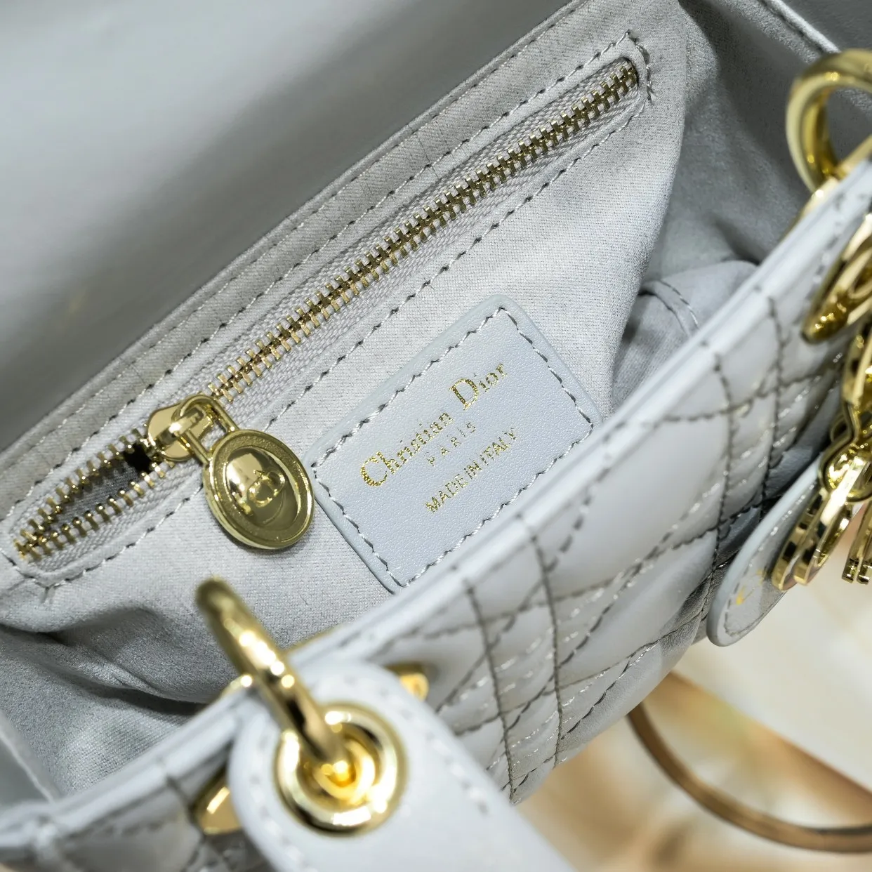 All Categories Official Website "Brand Women's Bags" Women's Bags 💙 DIOR 2025 New DIOR Crossbody Bag
