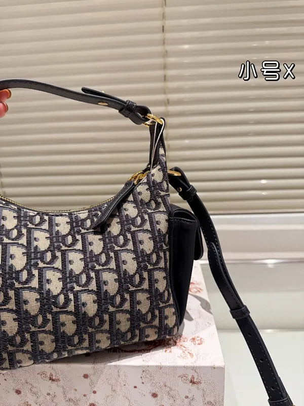 All Categories Official Website "Brand Women's Bags" Women's Bags 💙 DIOR 2025 New DIOR Crossbody Bag