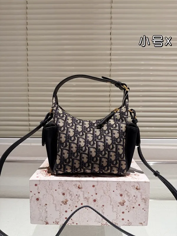 All Categories Official Website "Brand Women's Bags" Women's Bags 💙 DIOR 2025 New DIOR Crossbody Bag
