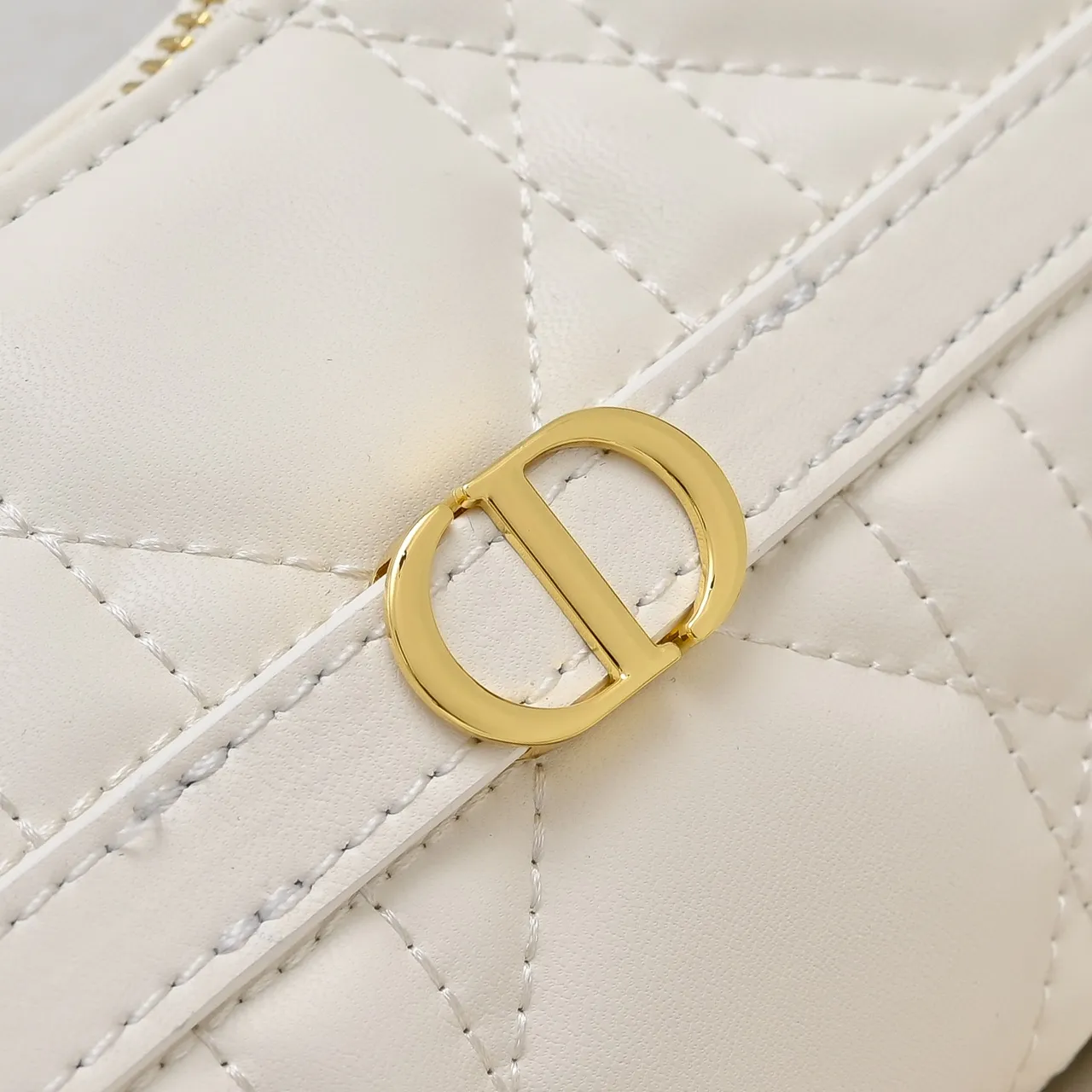 All Categories Official Website "Brand Women's Bags" Women's Bags 💙 DIOR 2026 New DiorMiss Caro Mini One-Shoulder Dumpling Bag