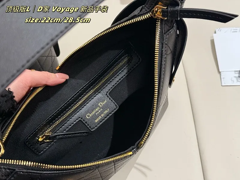All categories Official website "Brand Women's Bags" Women's Bags 💙 DIOR 2025 new DIOR armpit bag