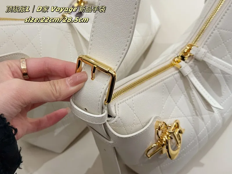 All categories Official website "Brand Women's Bags" Women's Bags 💙 DIOR 2025 new DIOR armpit bag