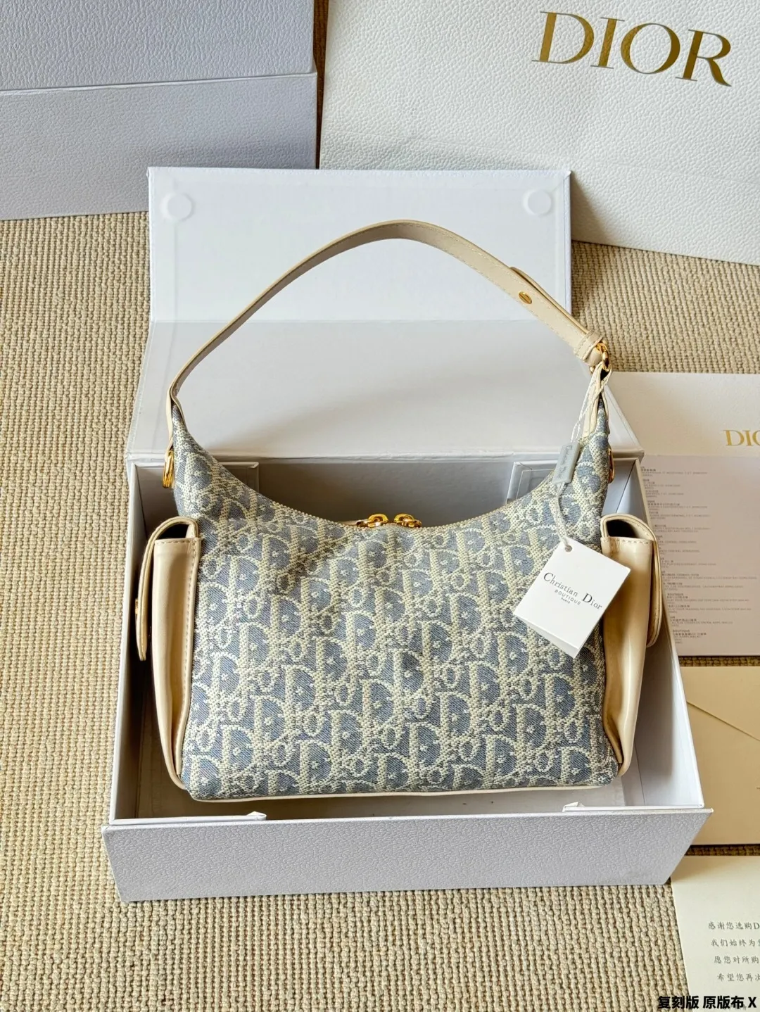 All categories Official website "Brand Women's Bags" Women's Bags 💙 DIOR 2025 new DIOR armpit bag